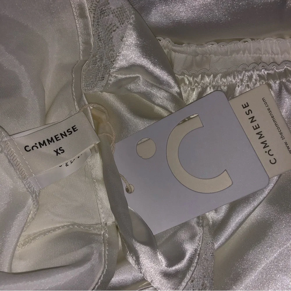 NWT lace trim satin skirt set by Commense in size XS - Picture 14 of 16